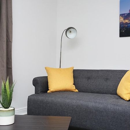 Altido 2Br Apartment With Free Parking, Near The Royal Mile เอดินบะระ ภายนอก รูปภาพ