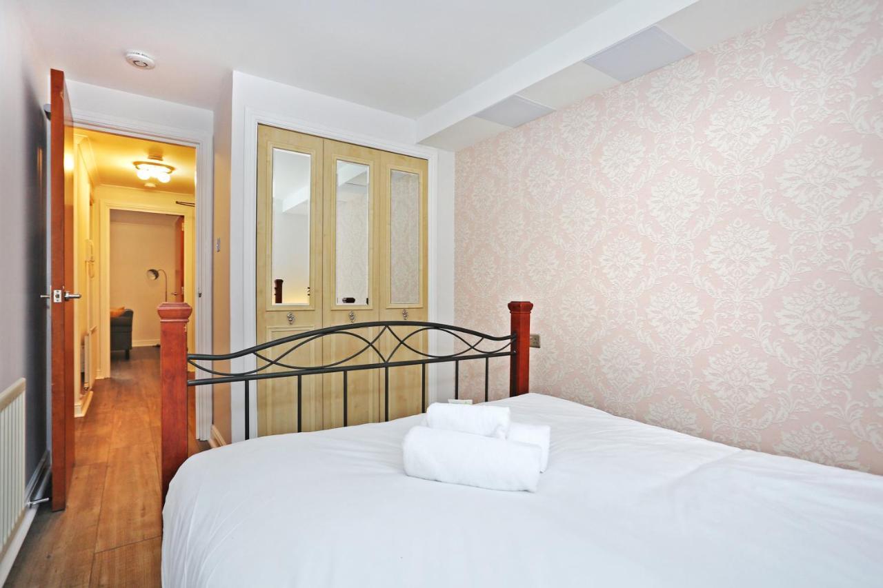 Altido 2Br Apartment With Free Parking, Near The Royal Mile เอดินบะระ ภายนอก รูปภาพ