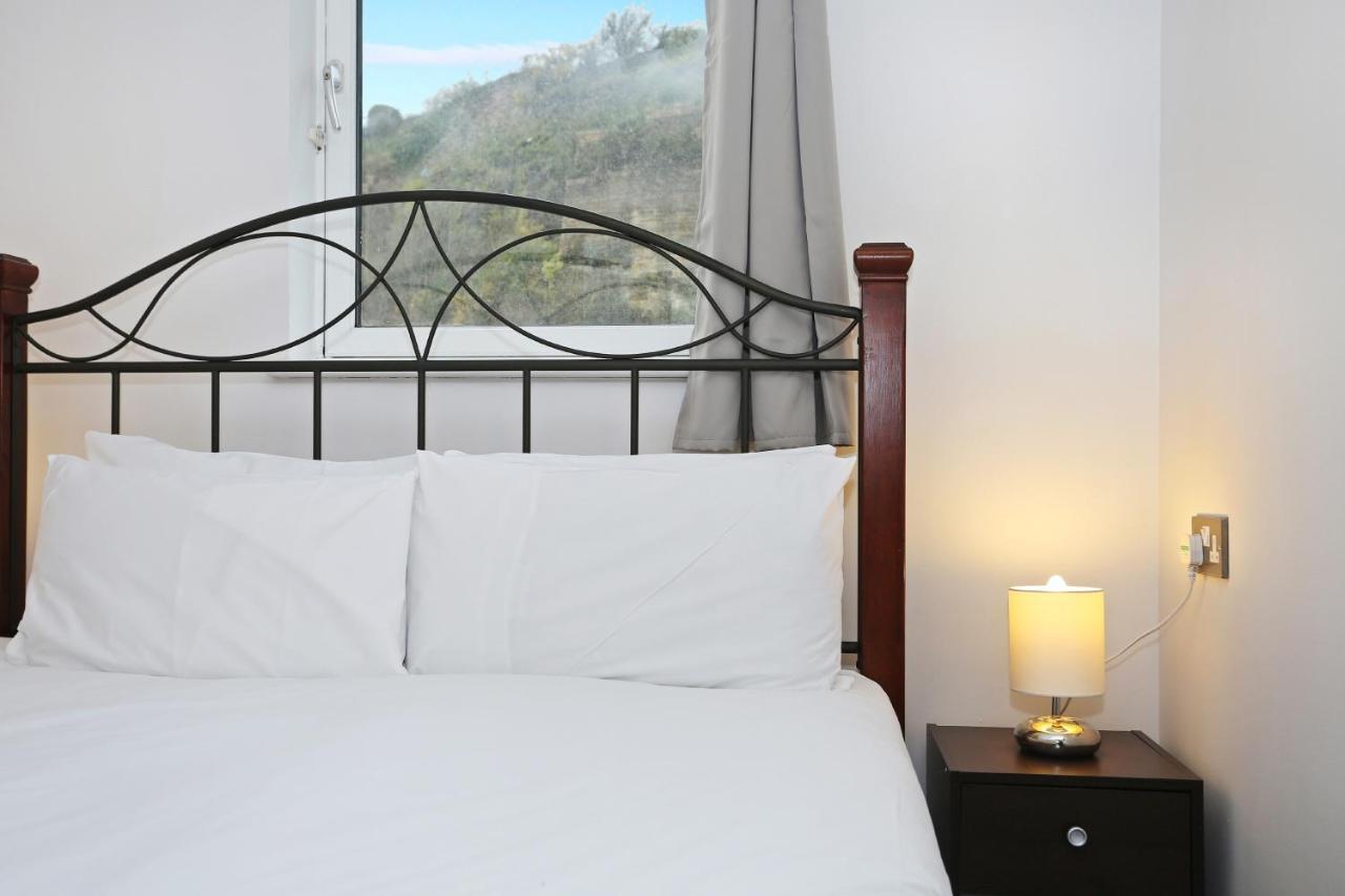 Altido 2Br Apartment With Free Parking, Near The Royal Mile เอดินบะระ ภายนอก รูปภาพ