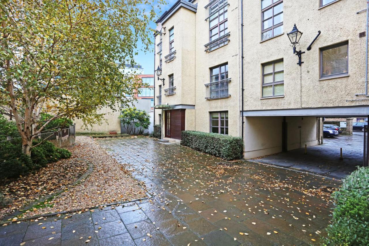 Altido 2Br Apartment With Free Parking, Near The Royal Mile เอดินบะระ ภายนอก รูปภาพ