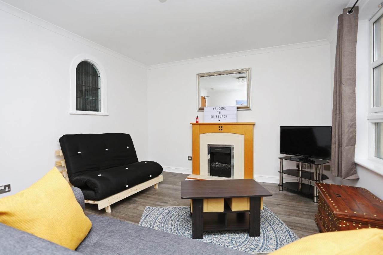 Altido 2Br Apartment With Free Parking, Near The Royal Mile เอดินบะระ ภายนอก รูปภาพ